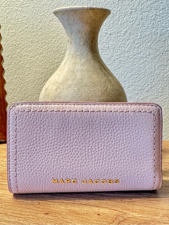 Marc Jacobs Handbags - Marc Jacobs Topstitched Compact Zip Card Wallet Pink Leather